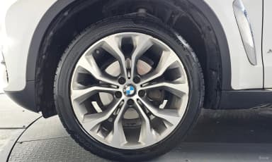 X6 (F16)