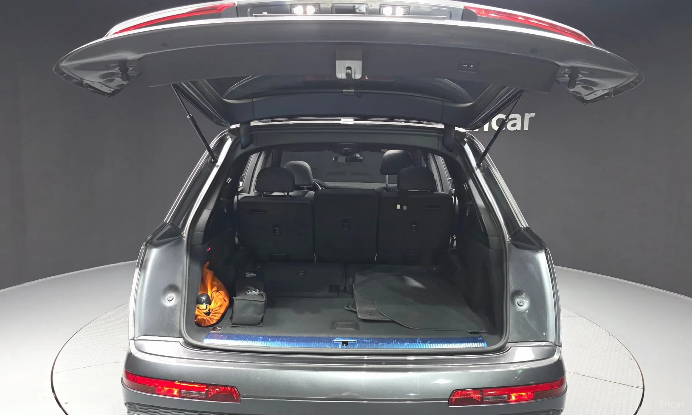 Q7 (4M)
