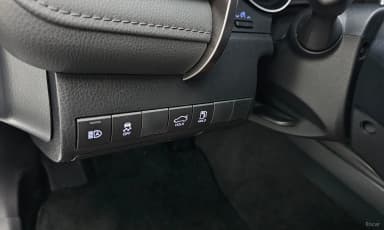 Camry (XV70)