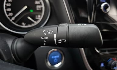 Camry (XV70)