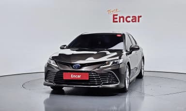 Camry (XV70)