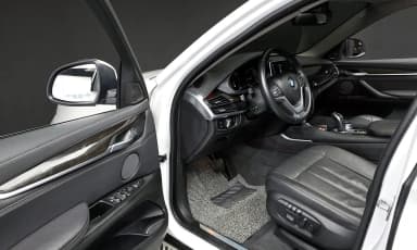 X6 (F16)