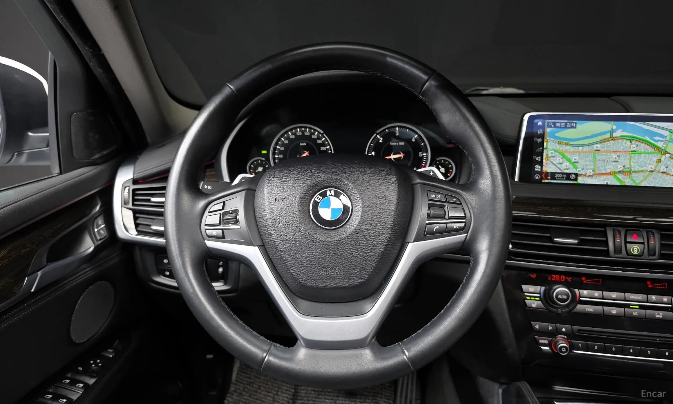 X6 (F16)
