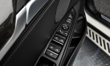 X6 (F16)