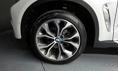 X6 (F16)