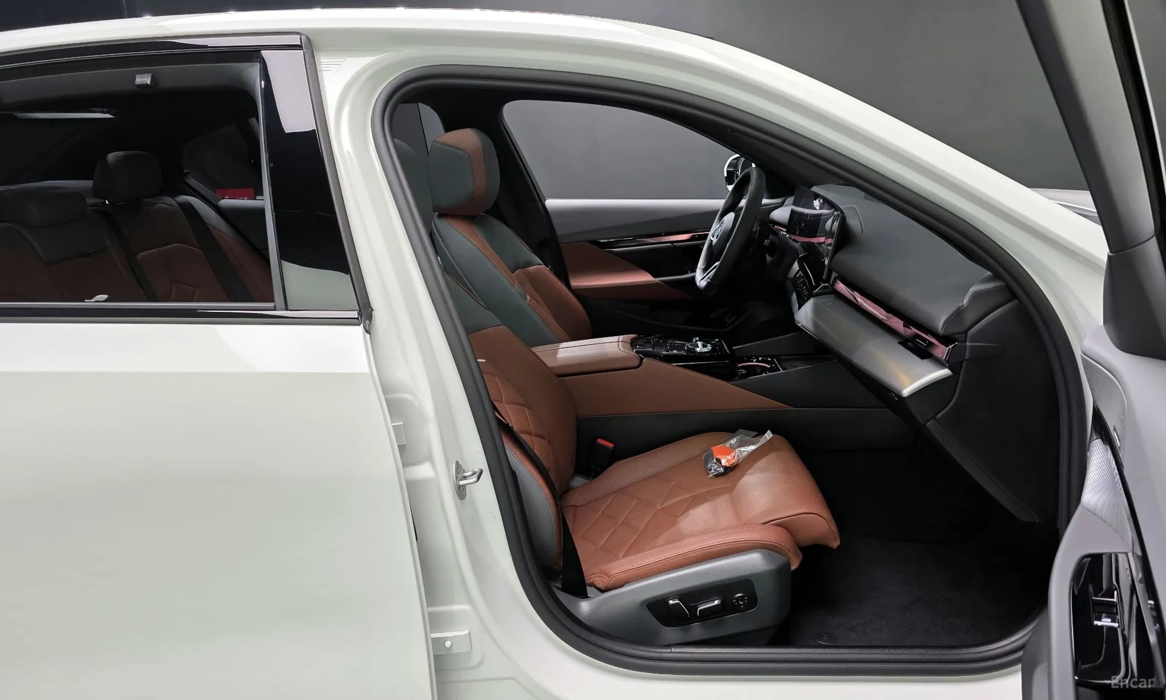 5 Series (G60)