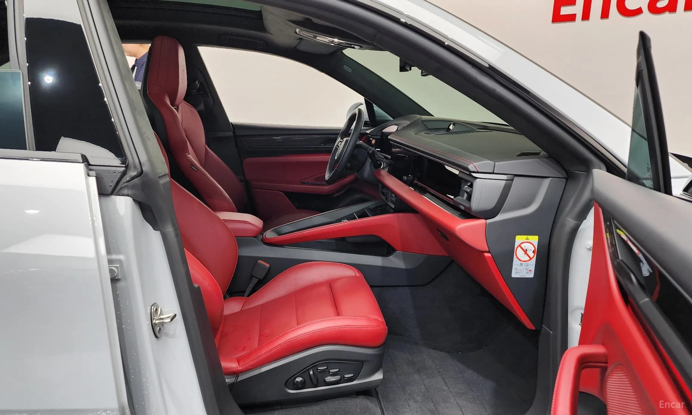 Macan EV
