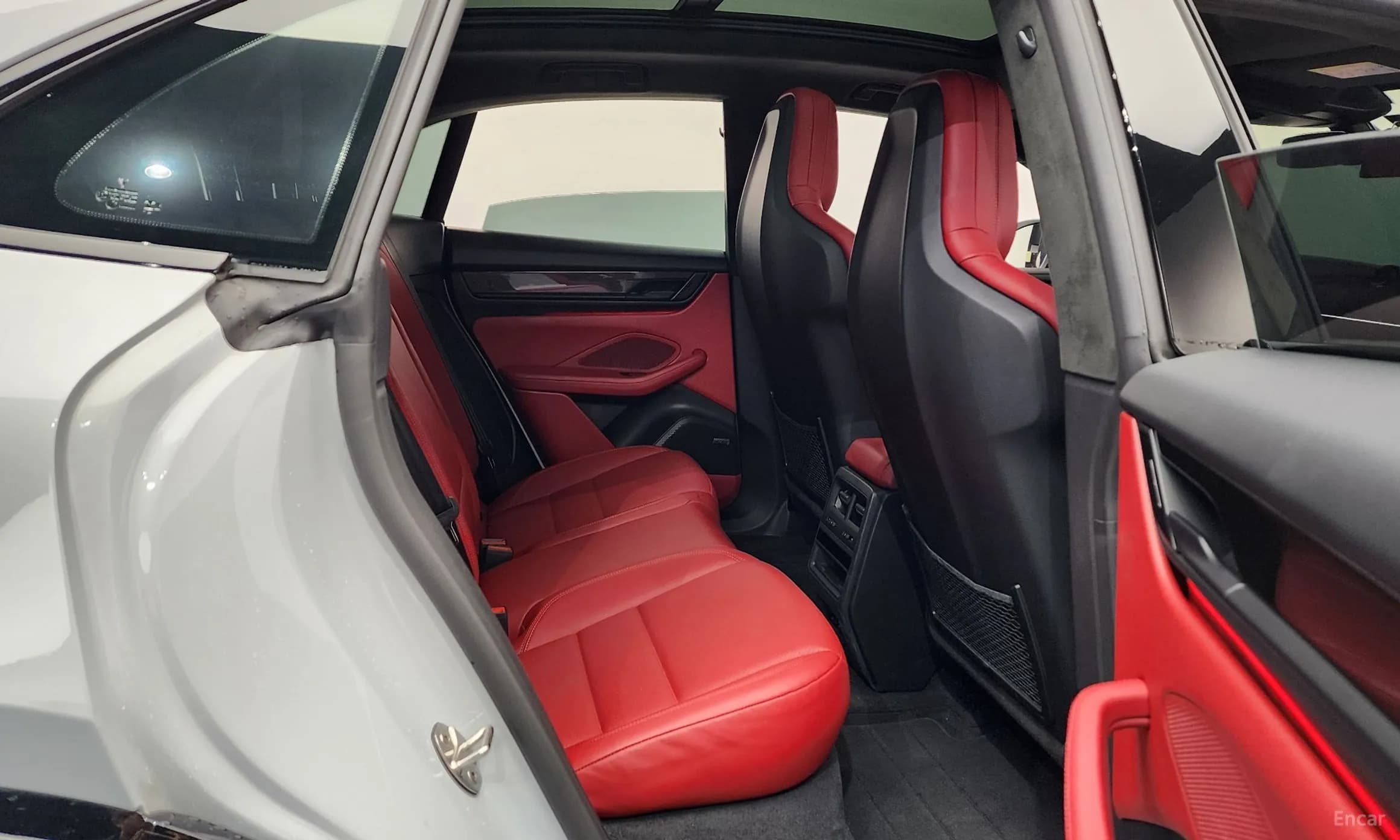 Macan EV