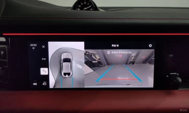 Macan EV