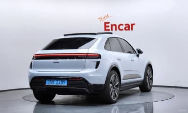 Macan EV