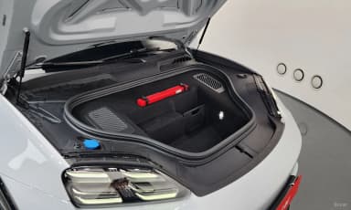 Macan EV