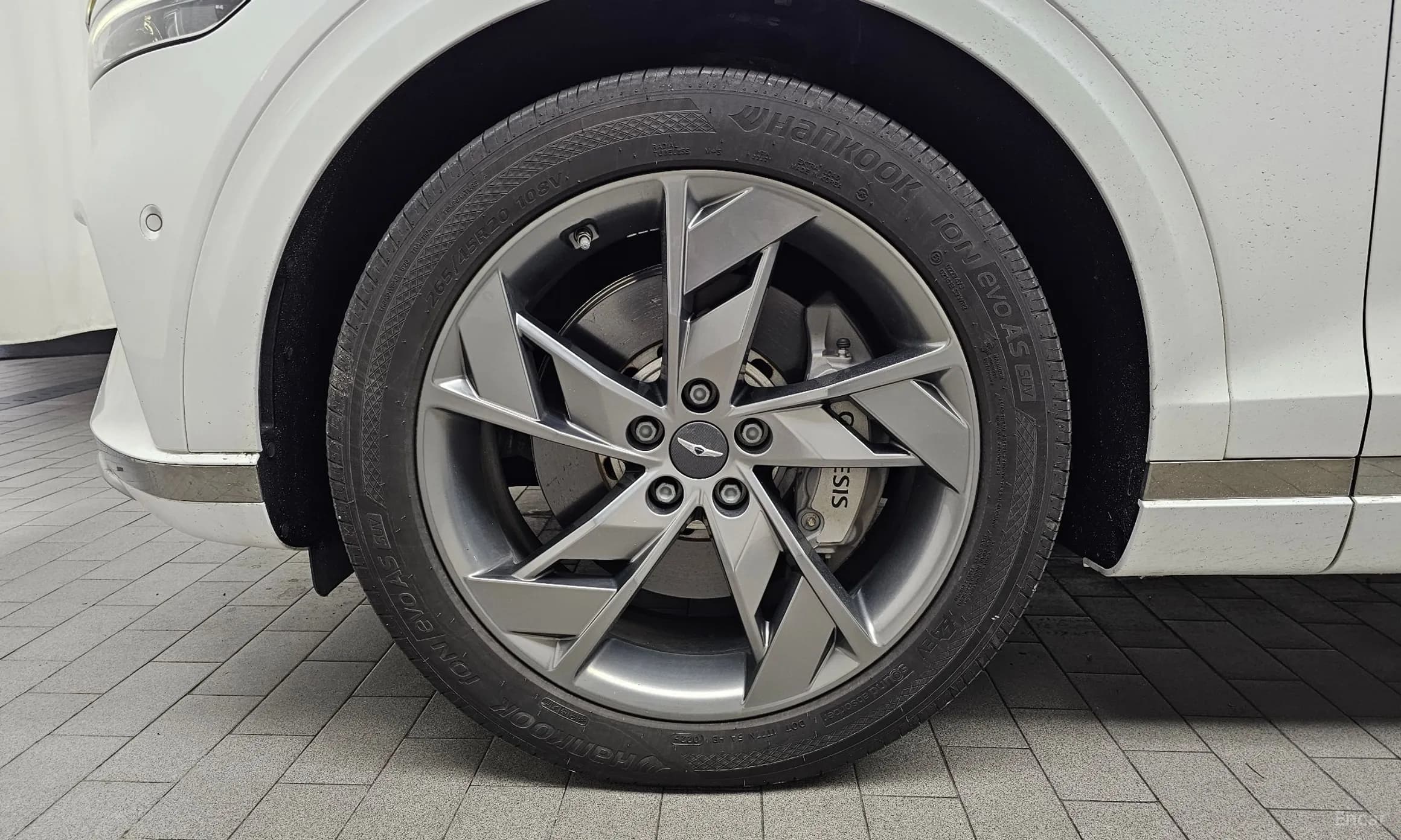 Electrified GV70