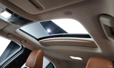 UX300e