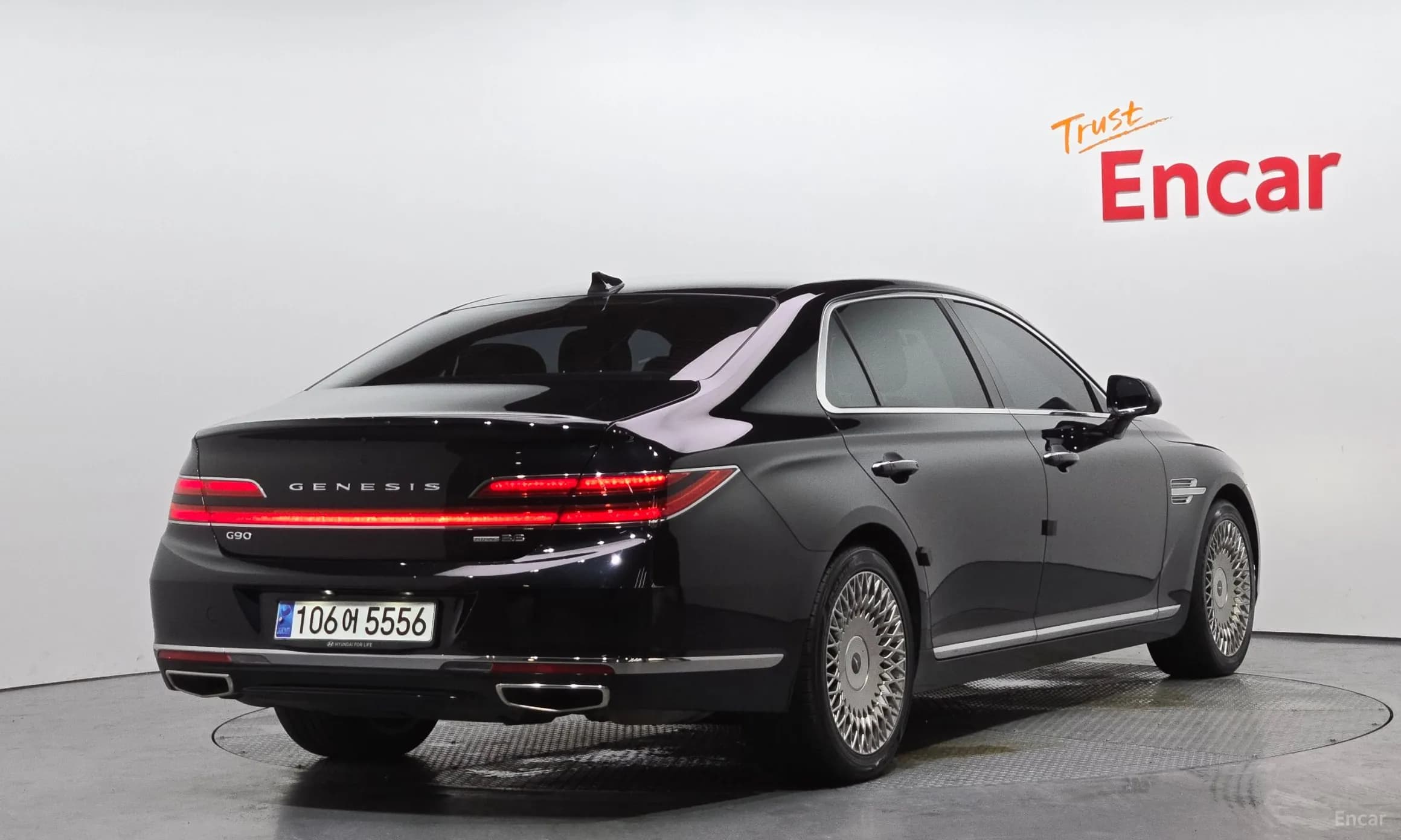 G90