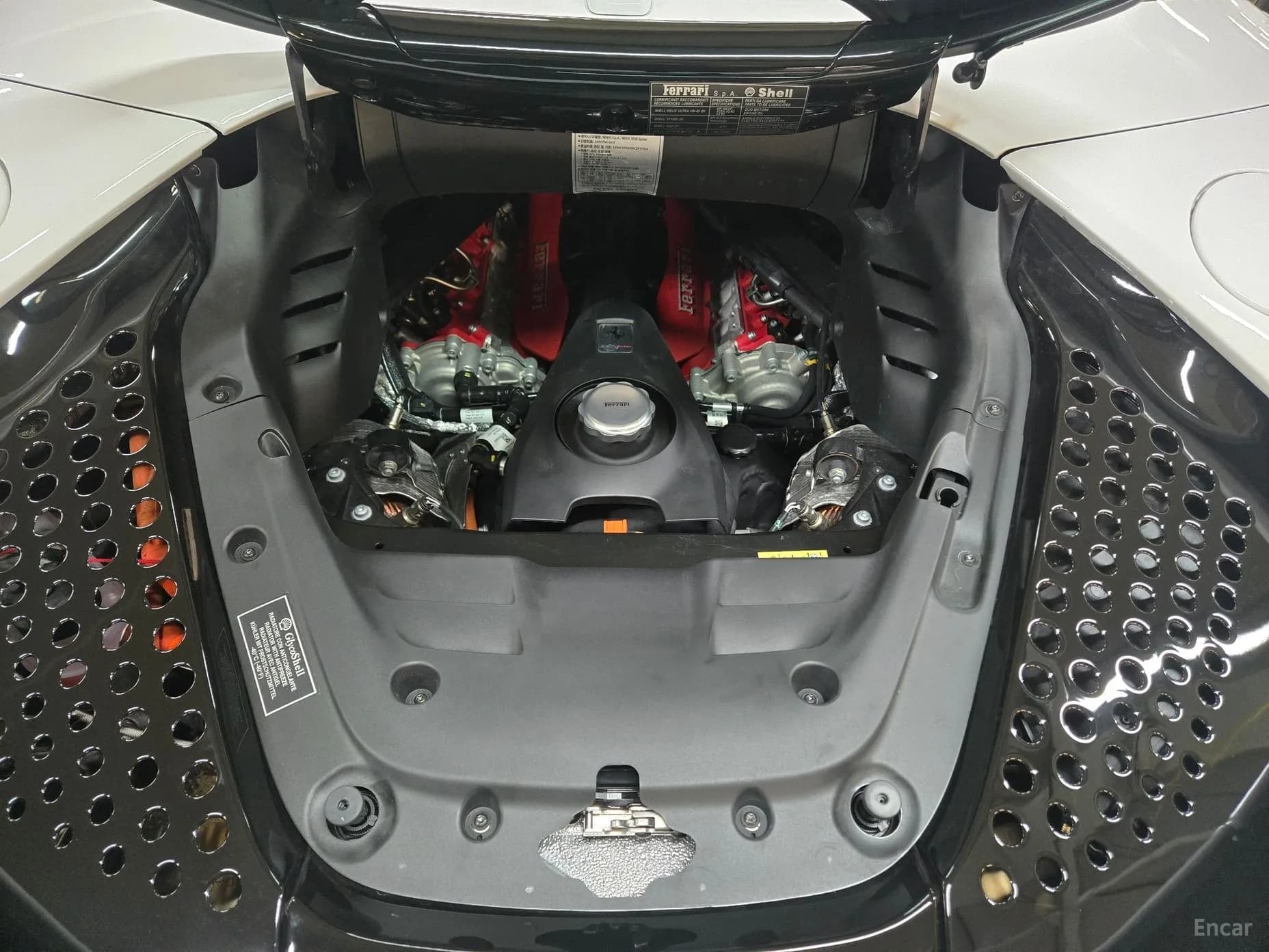 SF90 Spyder