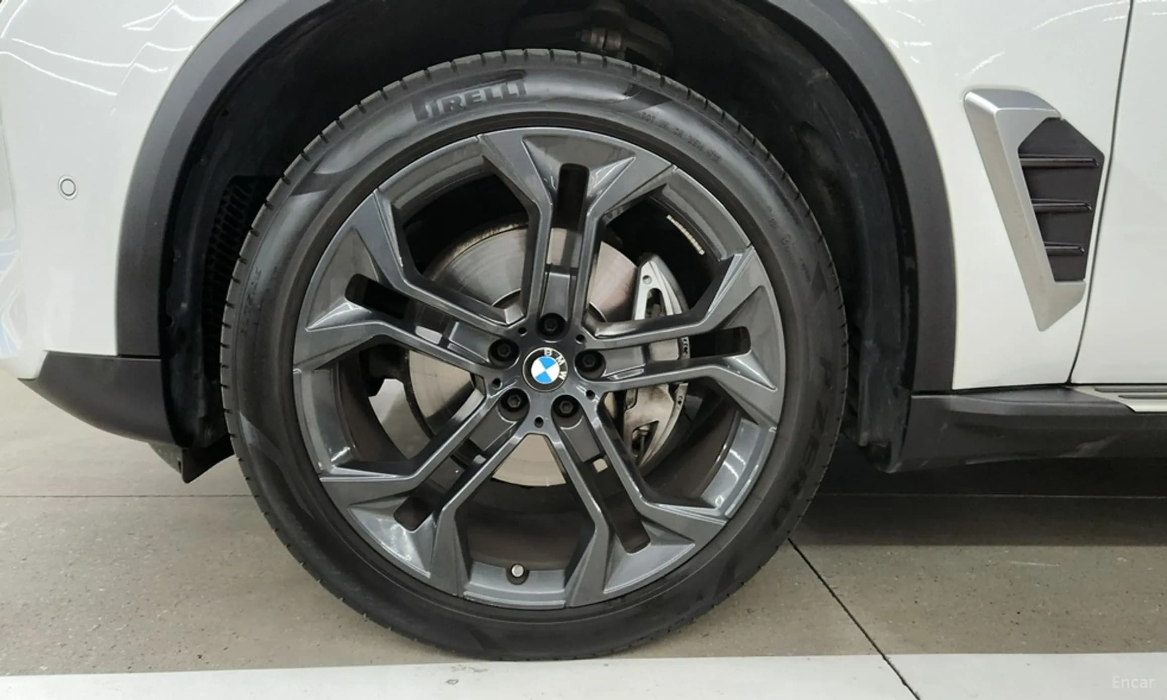 X5 (G05)