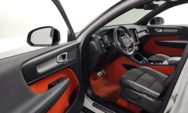 XC40