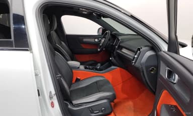 XC40