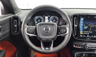 XC40