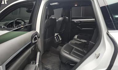 New Cayenne