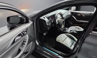 Q30