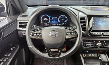 Rexton Sports Khan