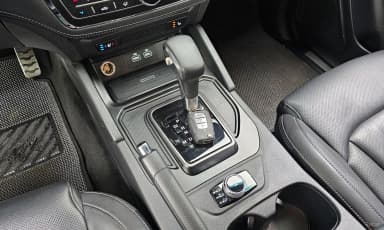 Rexton Sports Khan