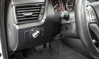 X1 (E84)