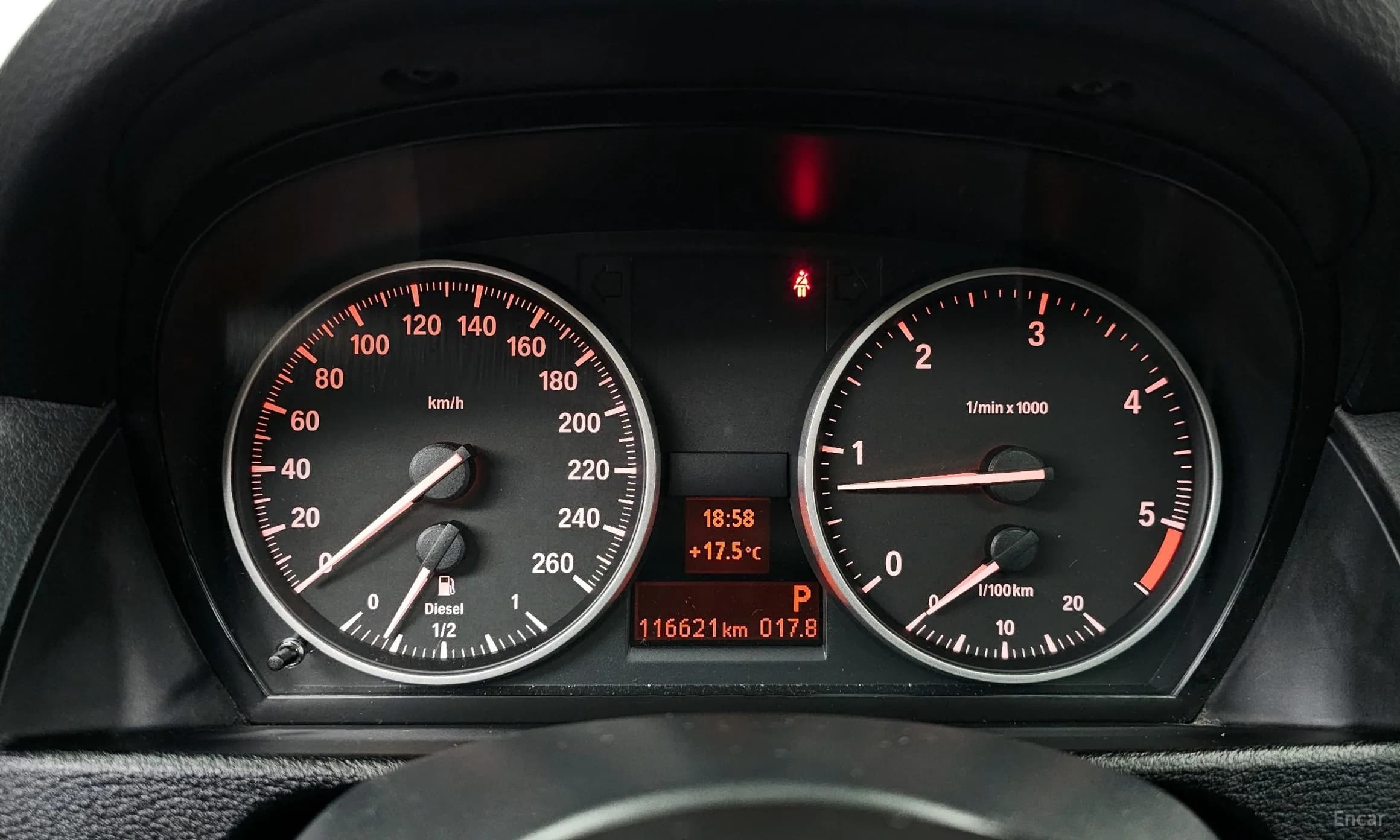 X1 (E84)
