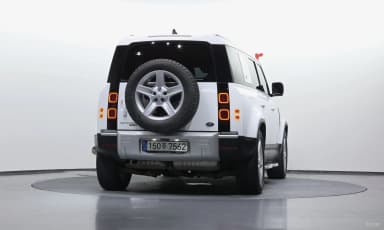 Defender (L663)