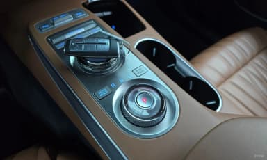 GV70