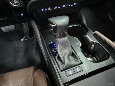 ES300h 7th Generation