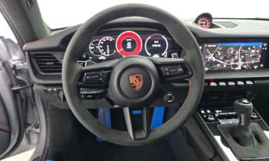911 (992)