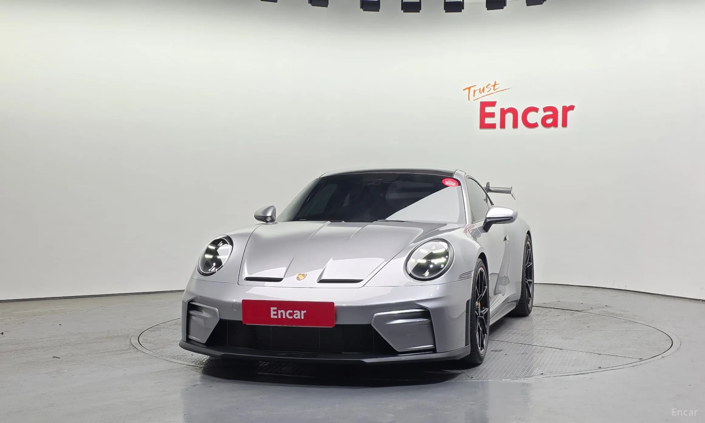 911 (992)