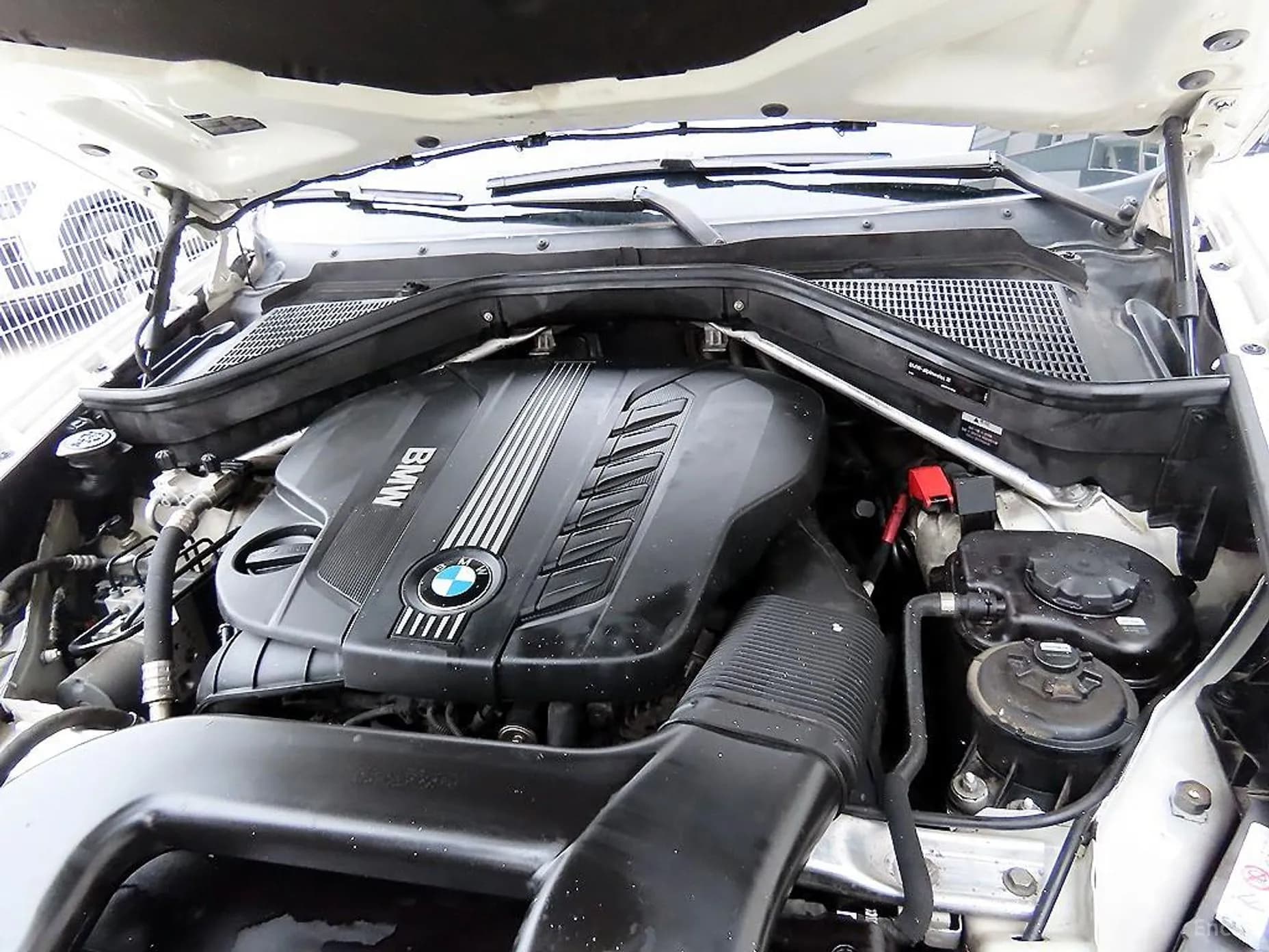 X6 (E71)