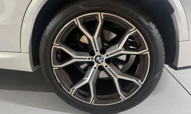 X5 (G05)