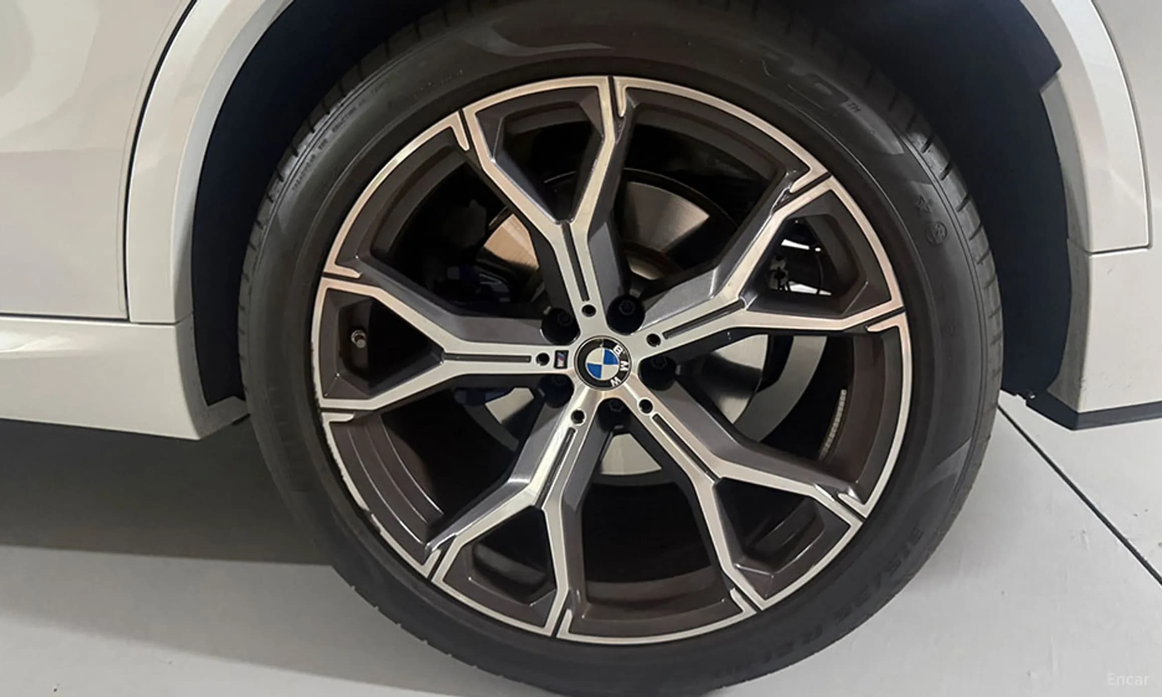 X5 (G05)