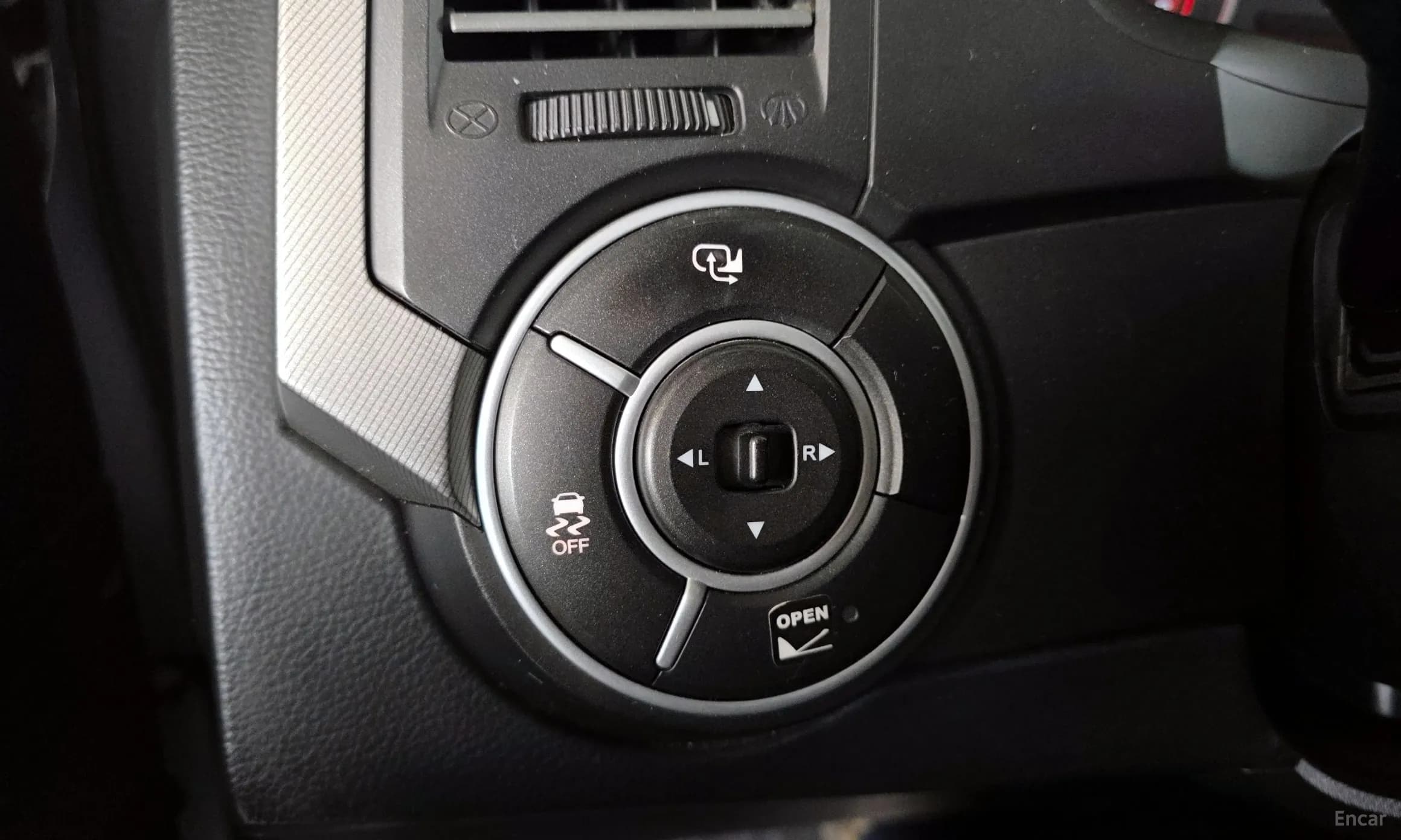 Korando Sports