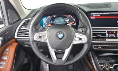 X7 (G07)