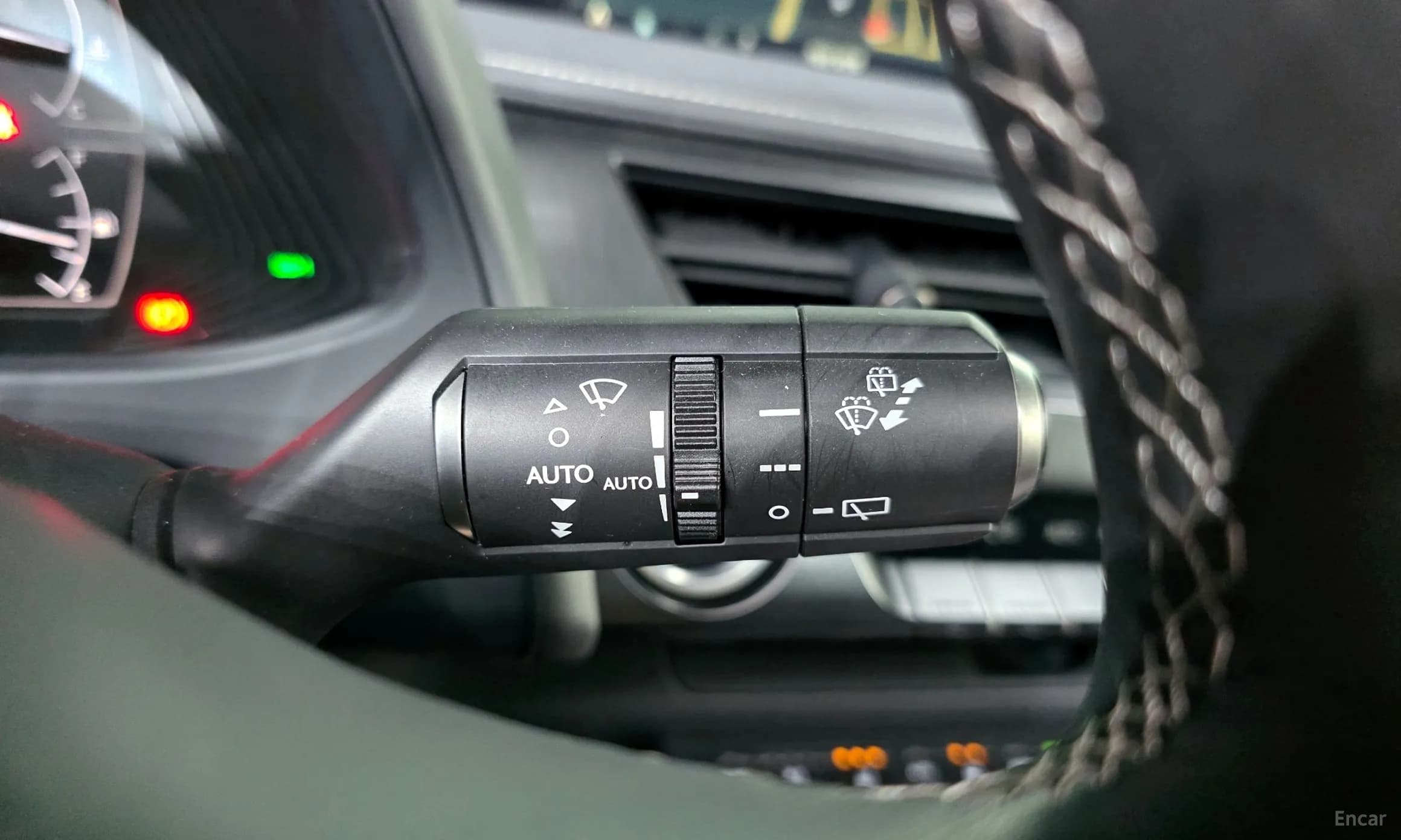 UX250h