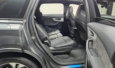 Q7 (4M)