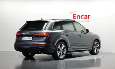 Q7 (4M)