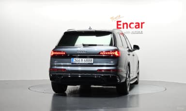 Q7 (4M)
