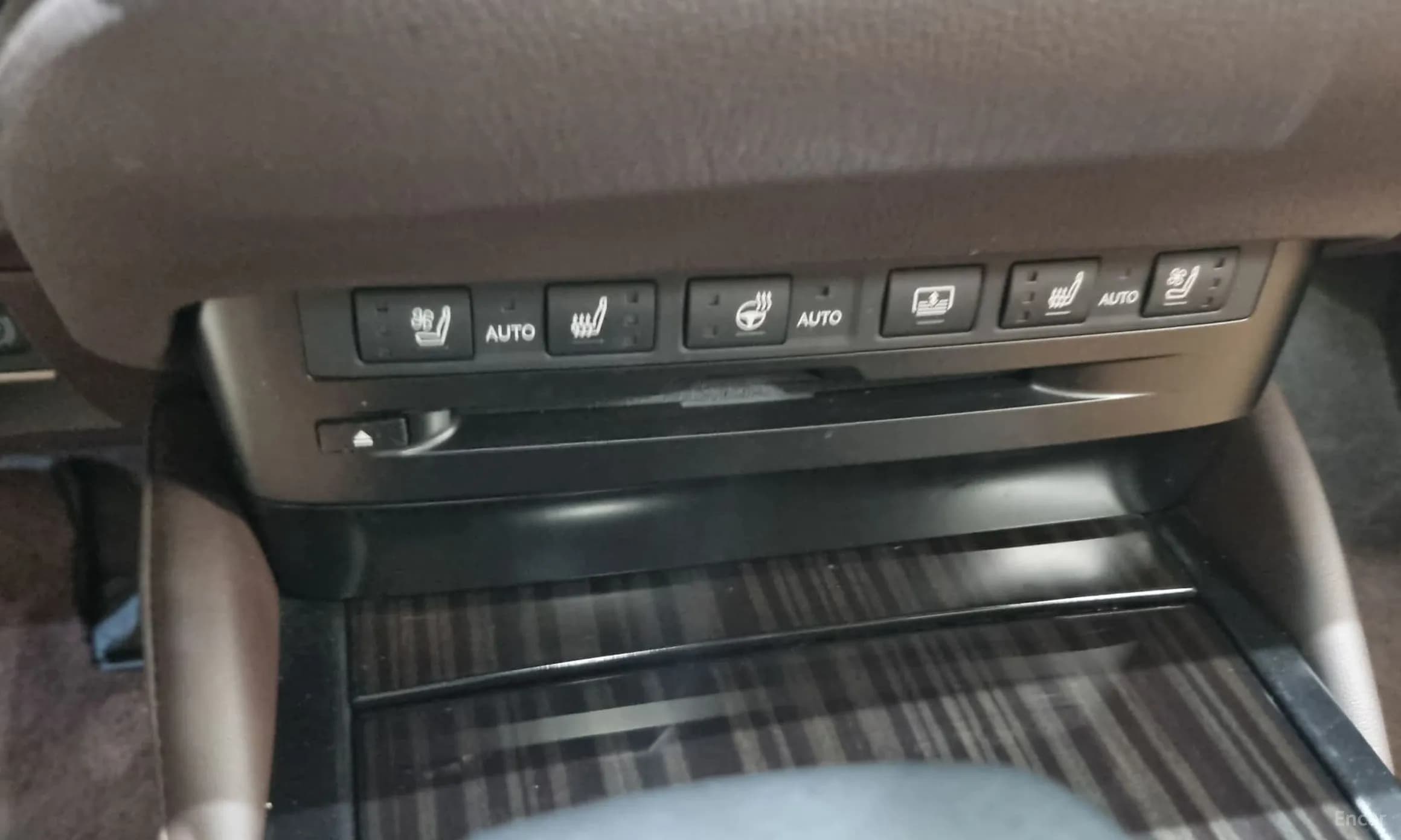 ES300h 7th Generation