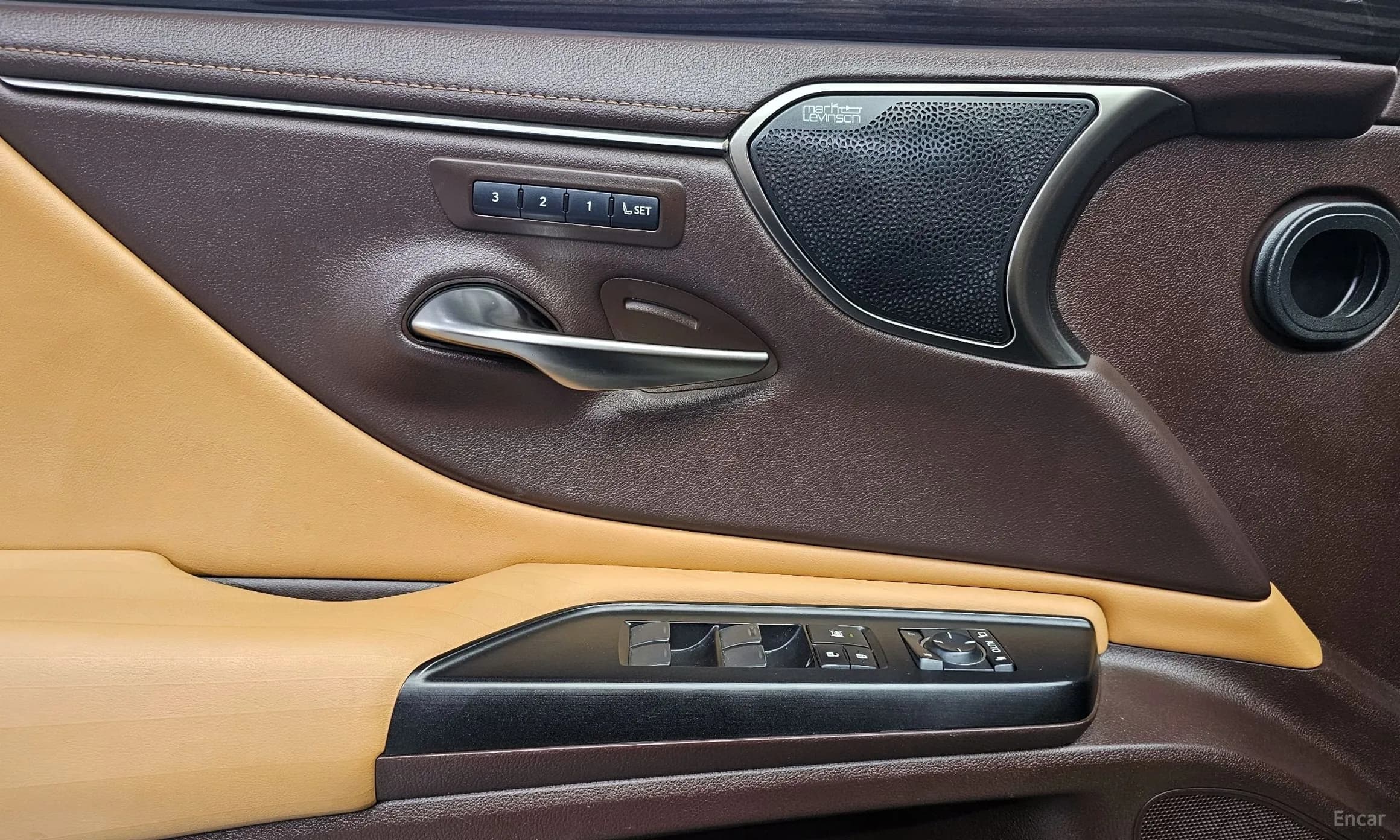 ES300h 7th Generation