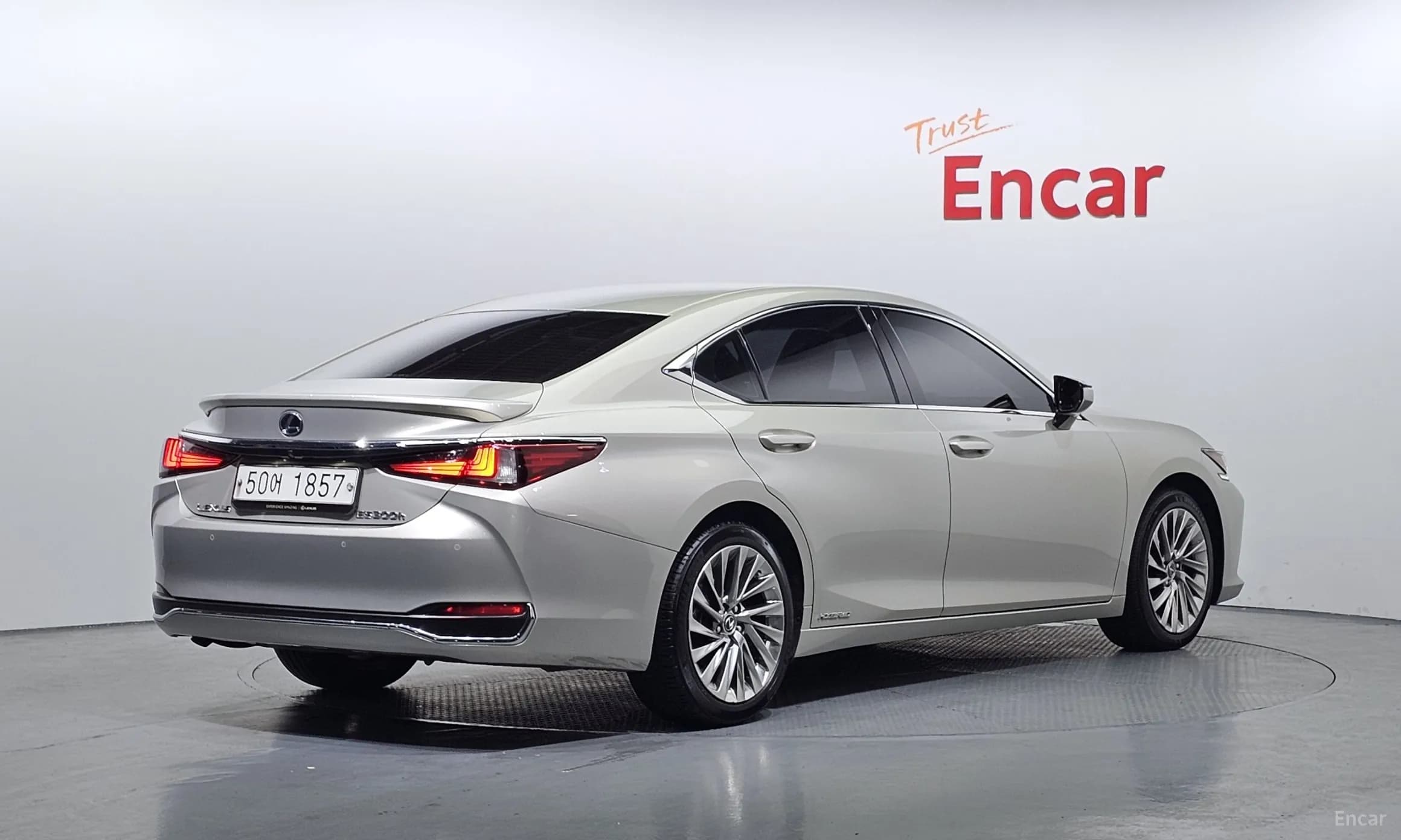 ES300h 7th Generation