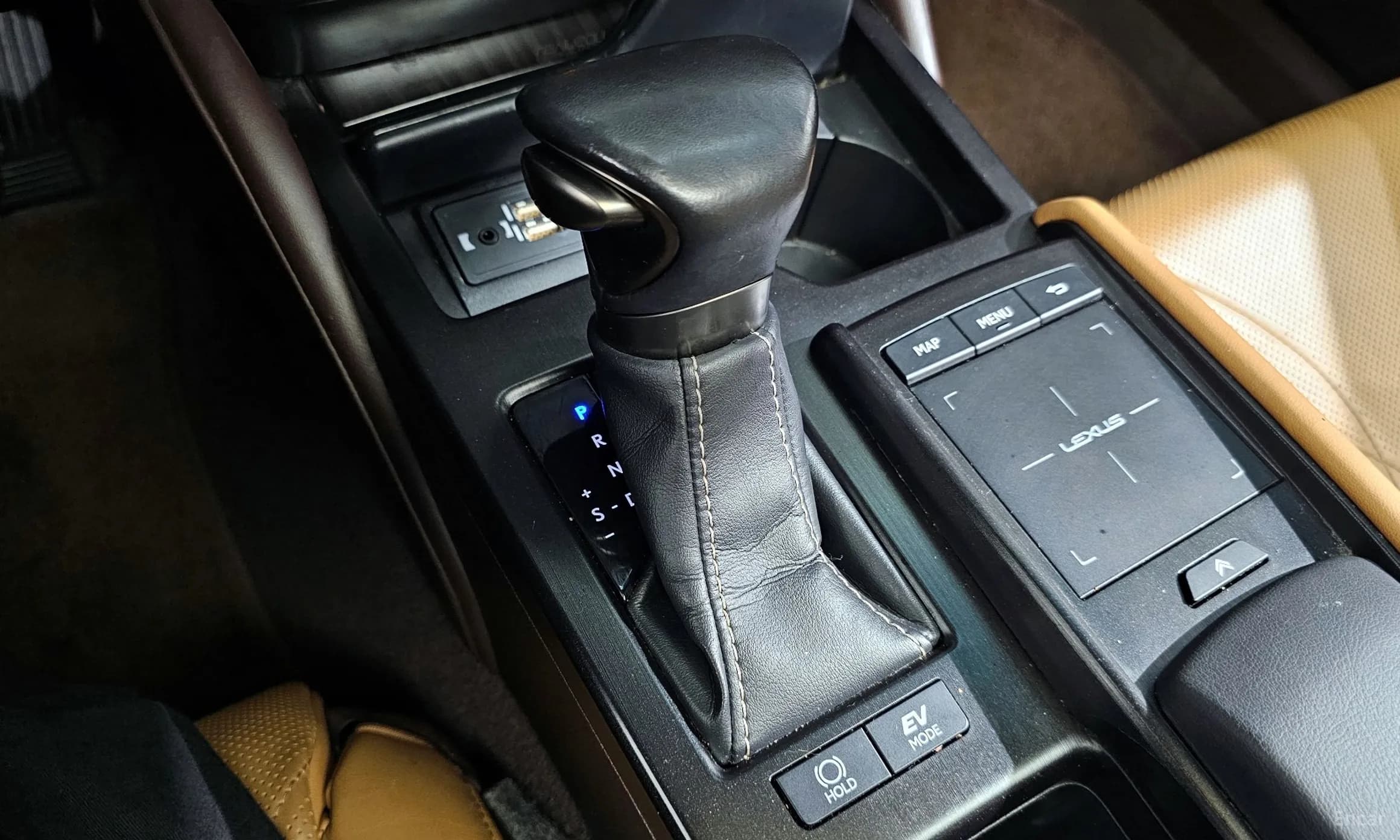 ES300h 7th Generation