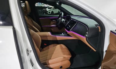 E-Class W214