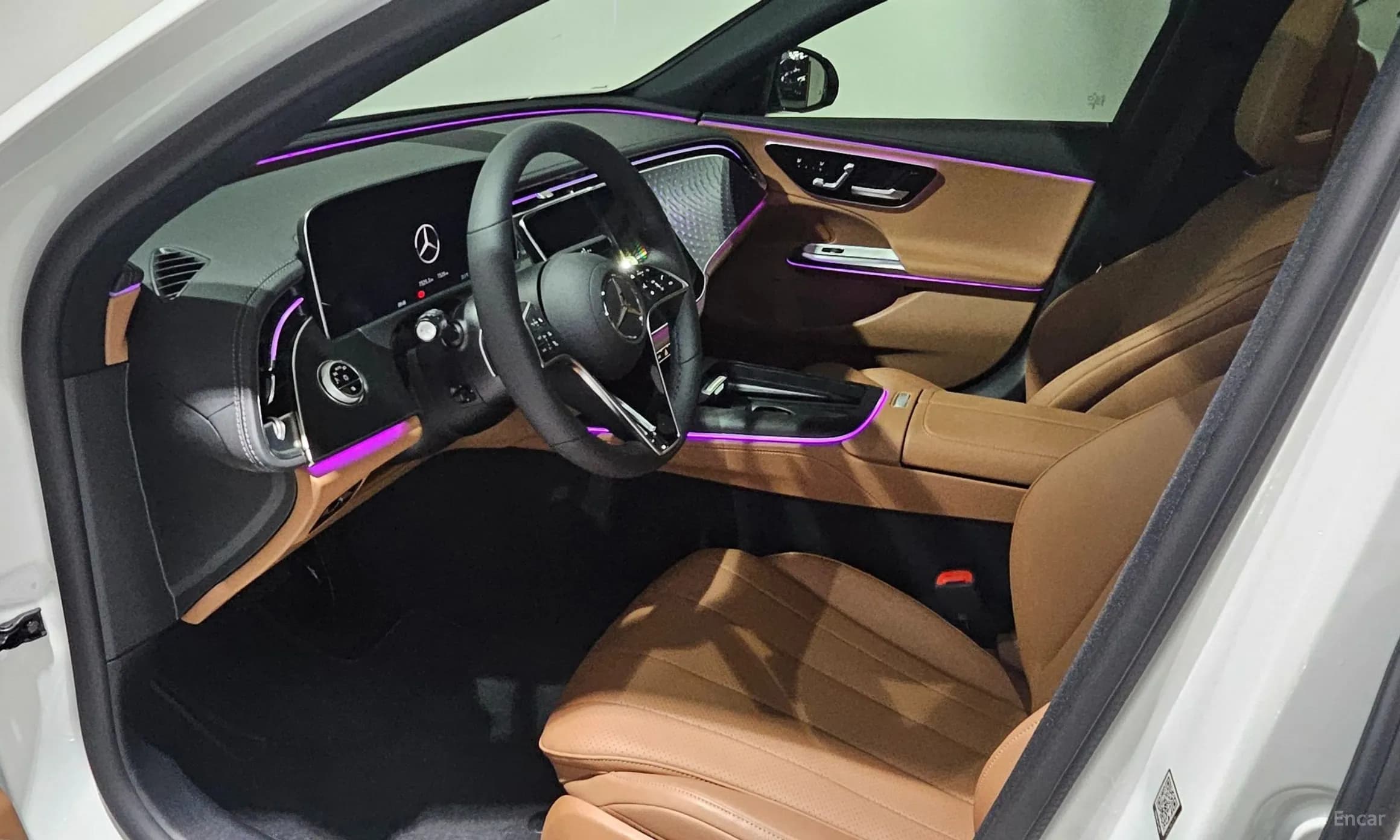 E-Class W214