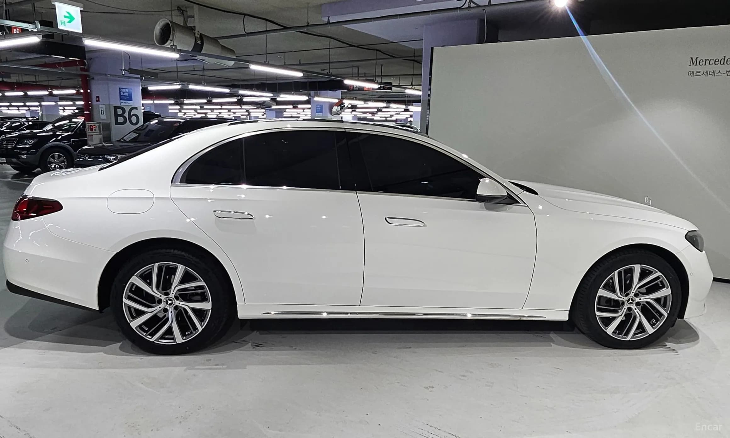 E-Class W214